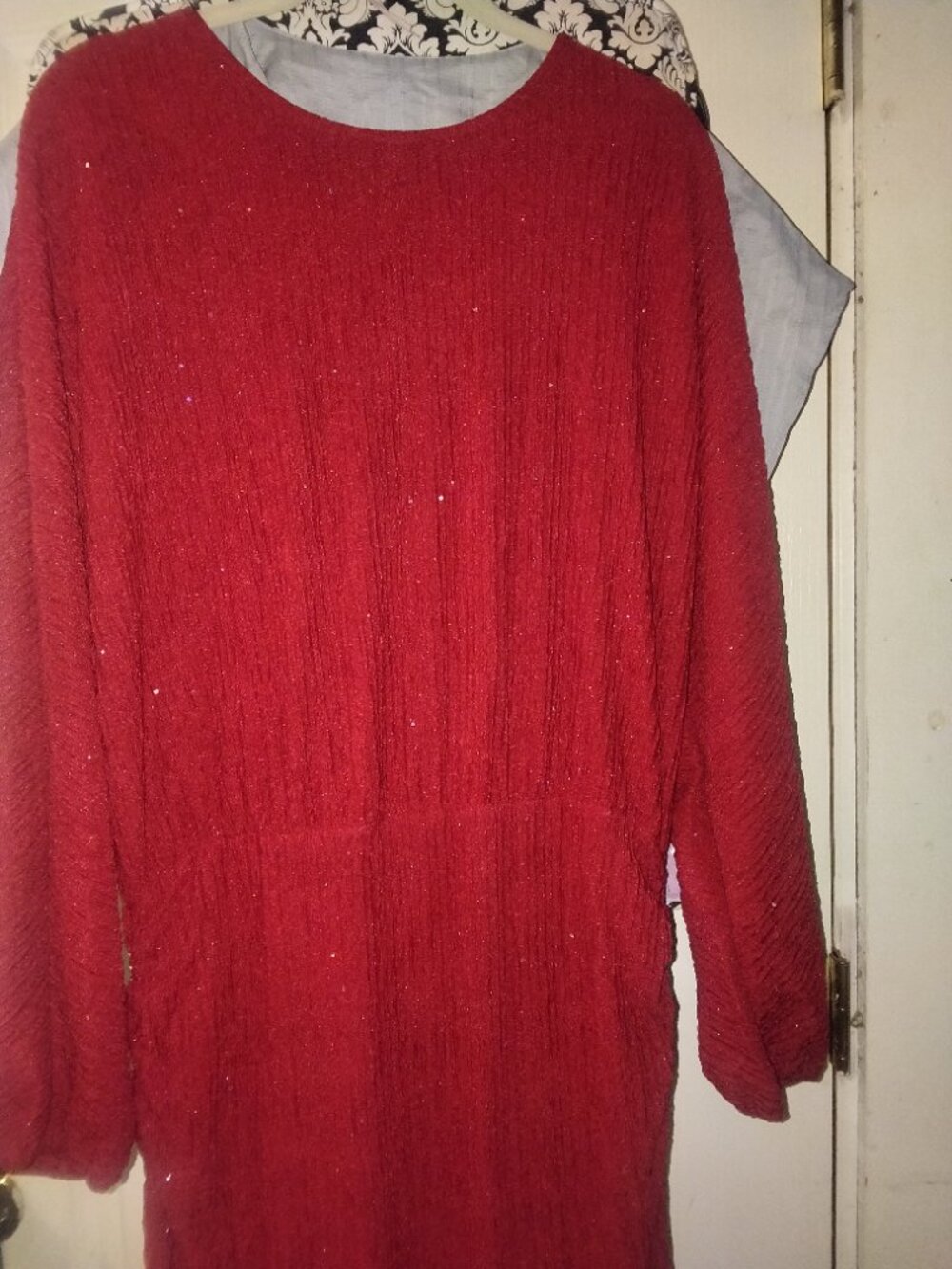 Long Red Rouged Dress - Picture 4 of 5